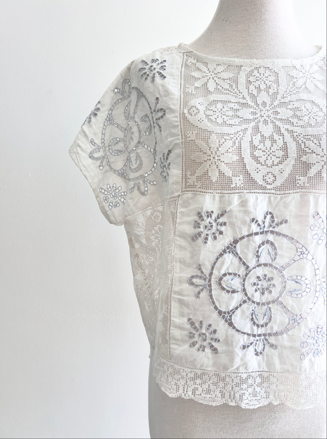 Alma Lace Top