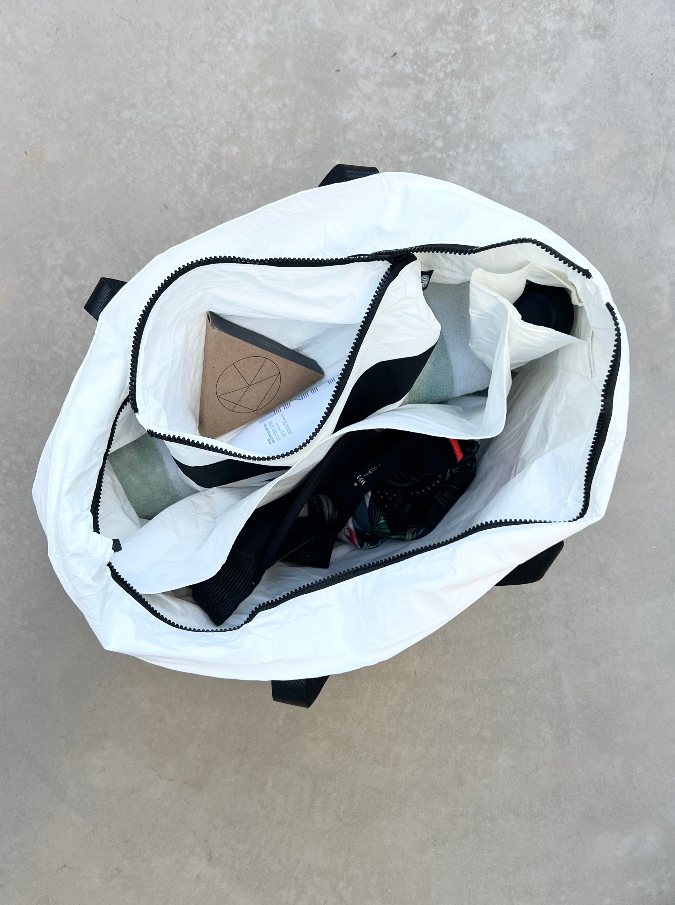 center divider beach bag