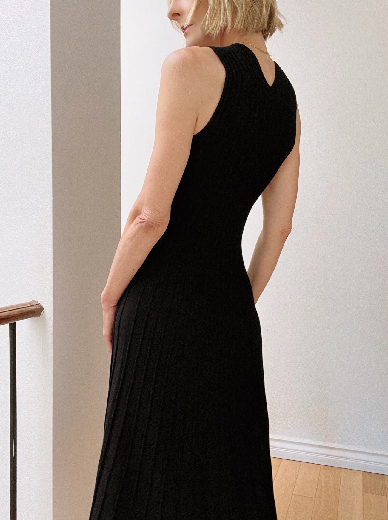 kendall black variegated rib dress back view