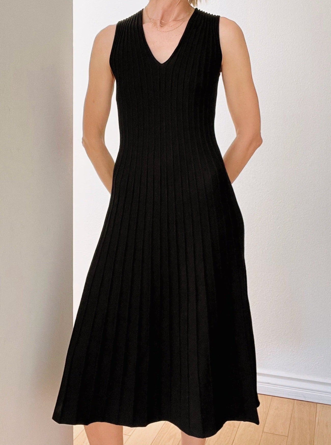 kendall dress in black variegated rib detail