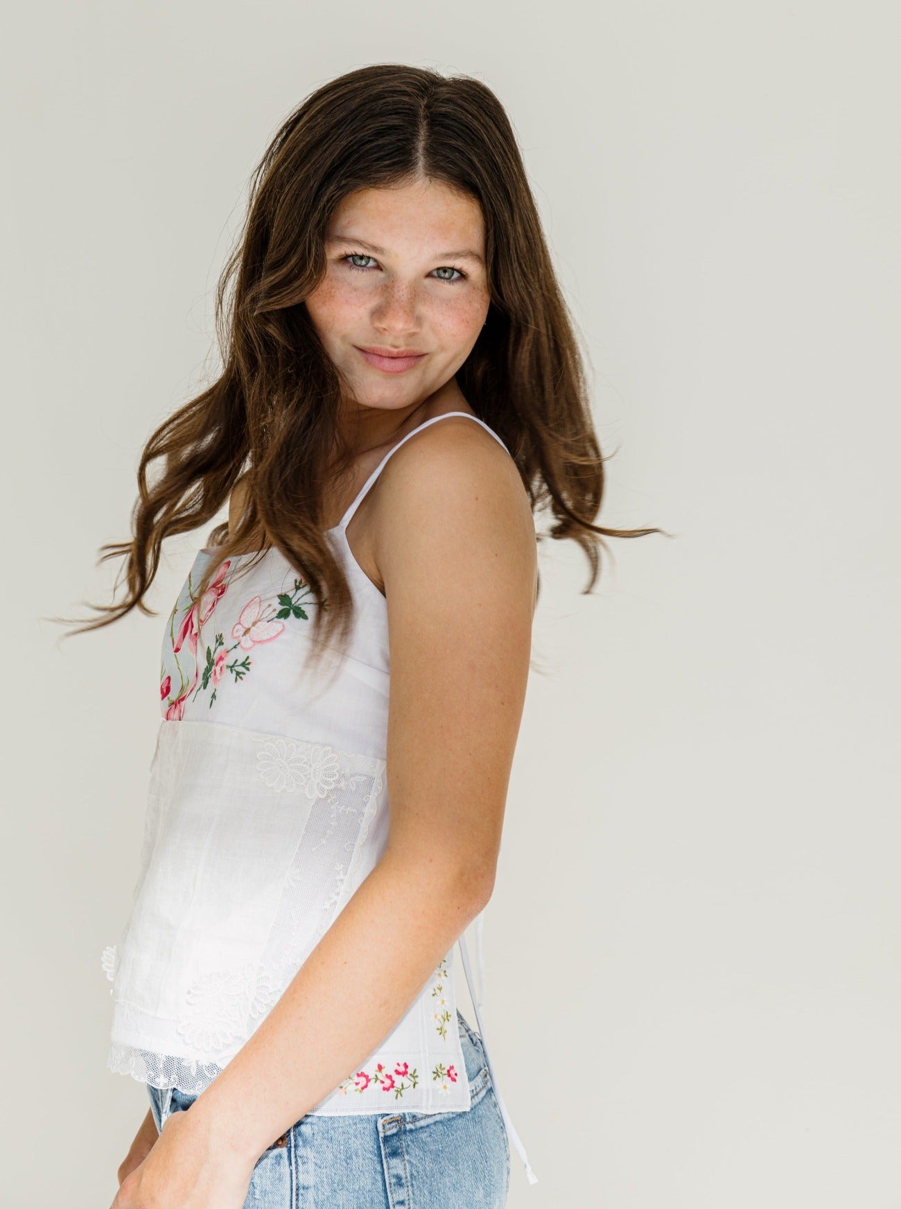 Meredith garden hankie top with butterfly