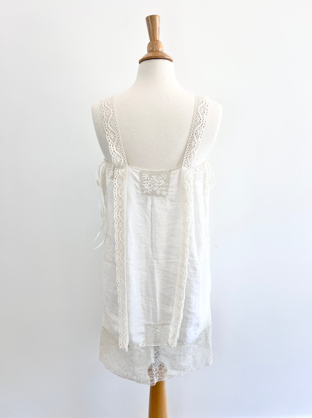 ophelia antique lace dress back view
