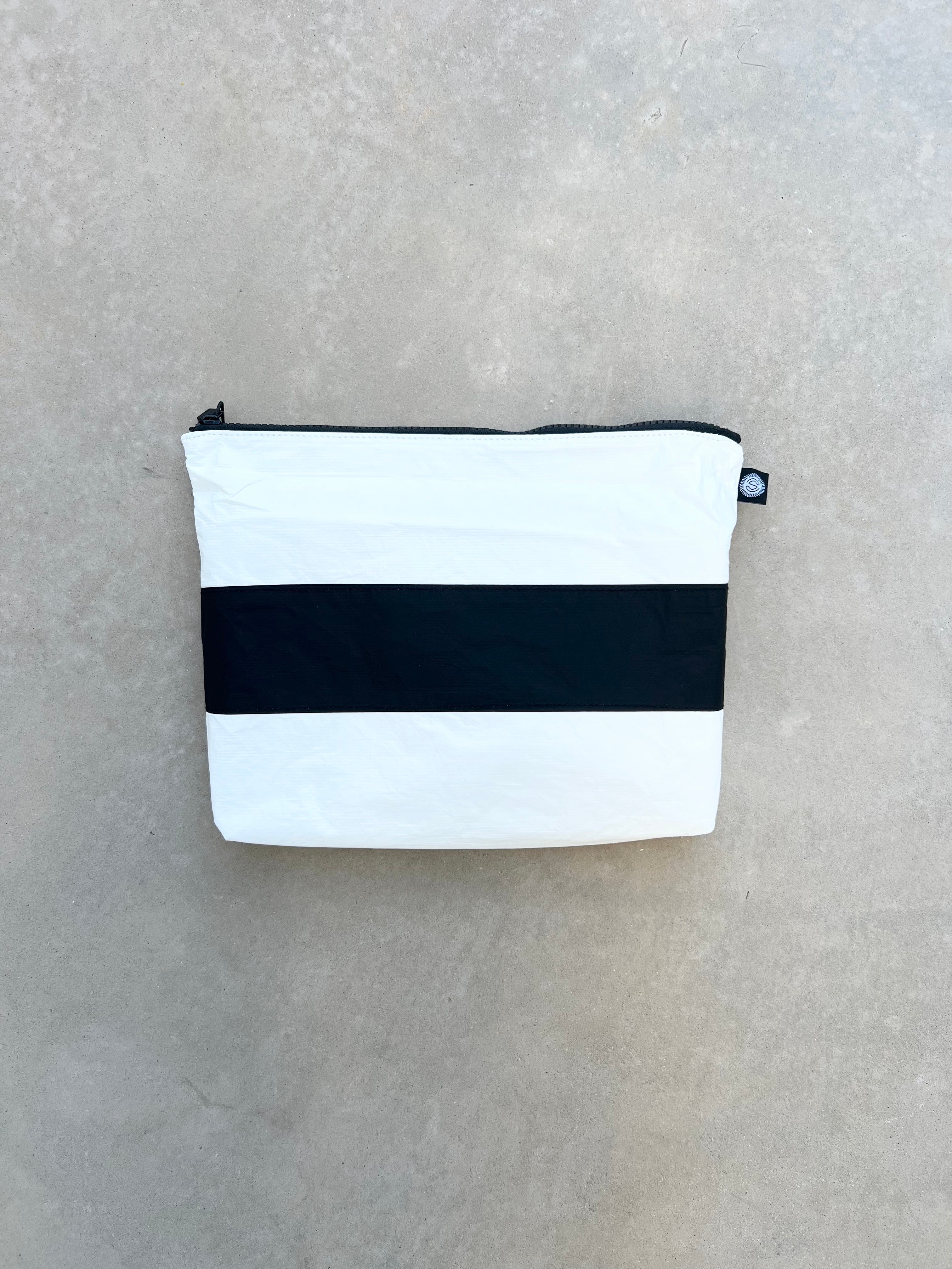 stacia travel pouch