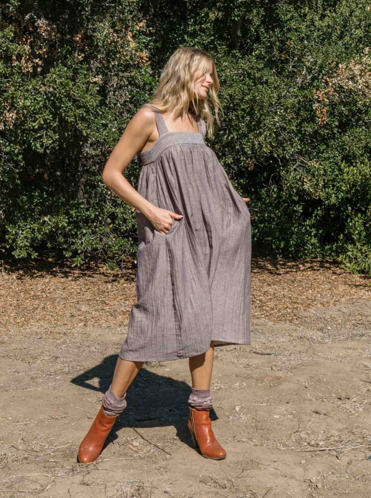 chelsea walnut dress with pockets