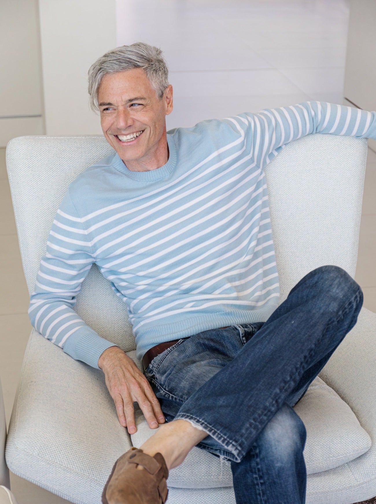 montauk mens stripe crewneck sweater in cloud