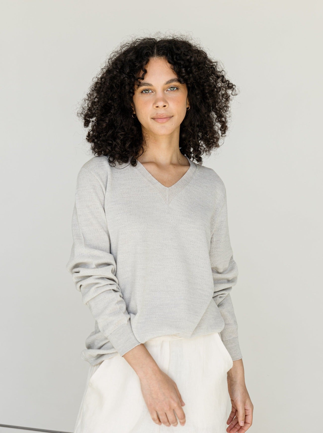 unisex ventura vneck silver