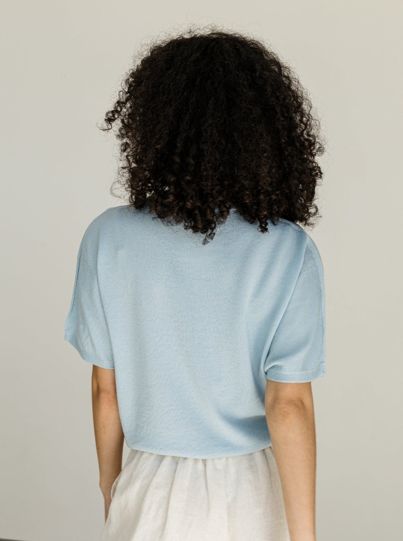willow tee back view cloud