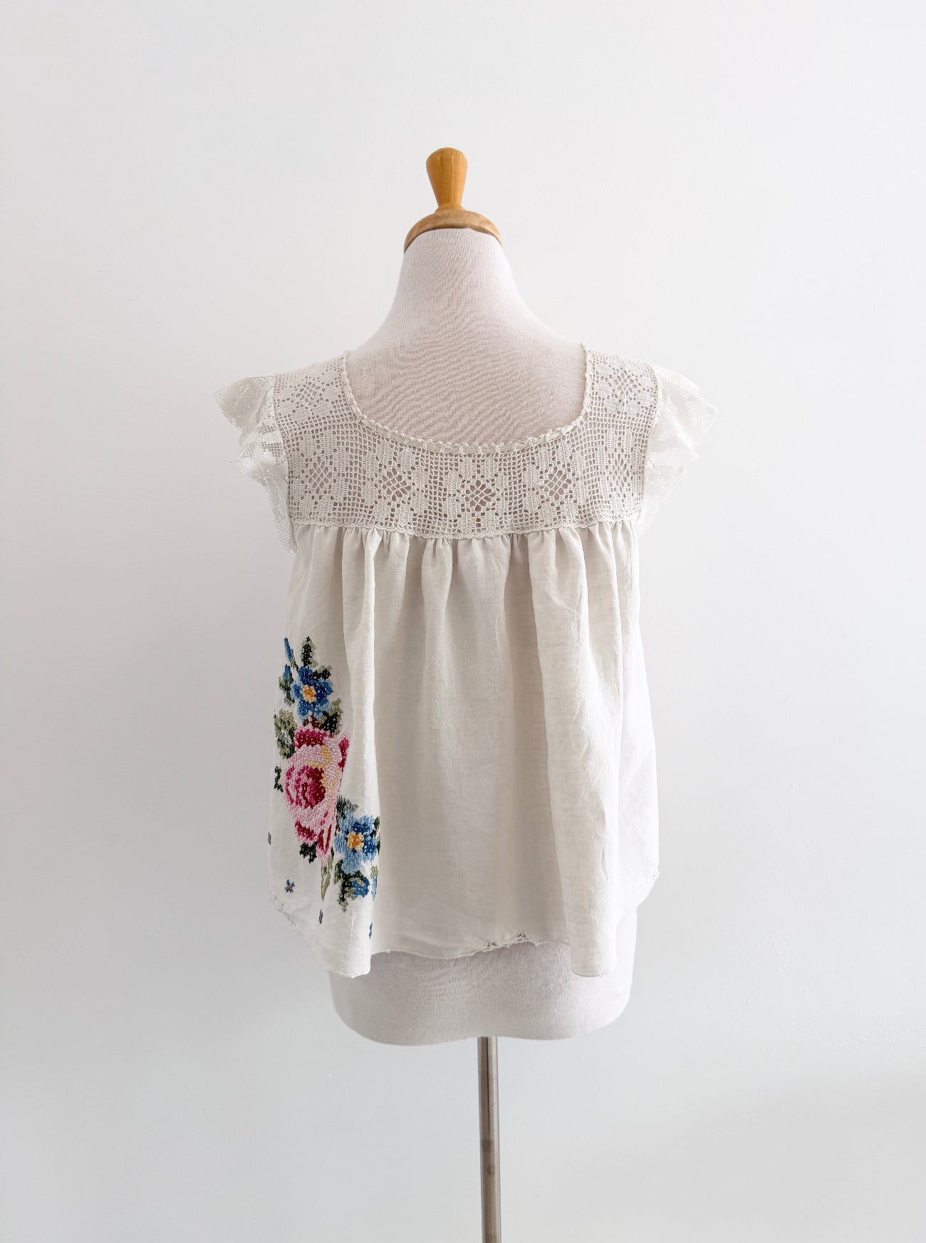 Crochet bouse on form