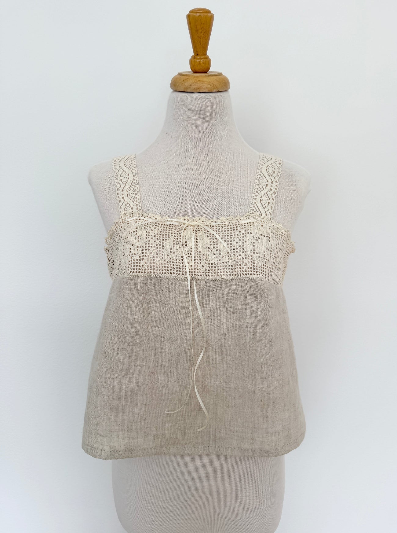 Delila Top