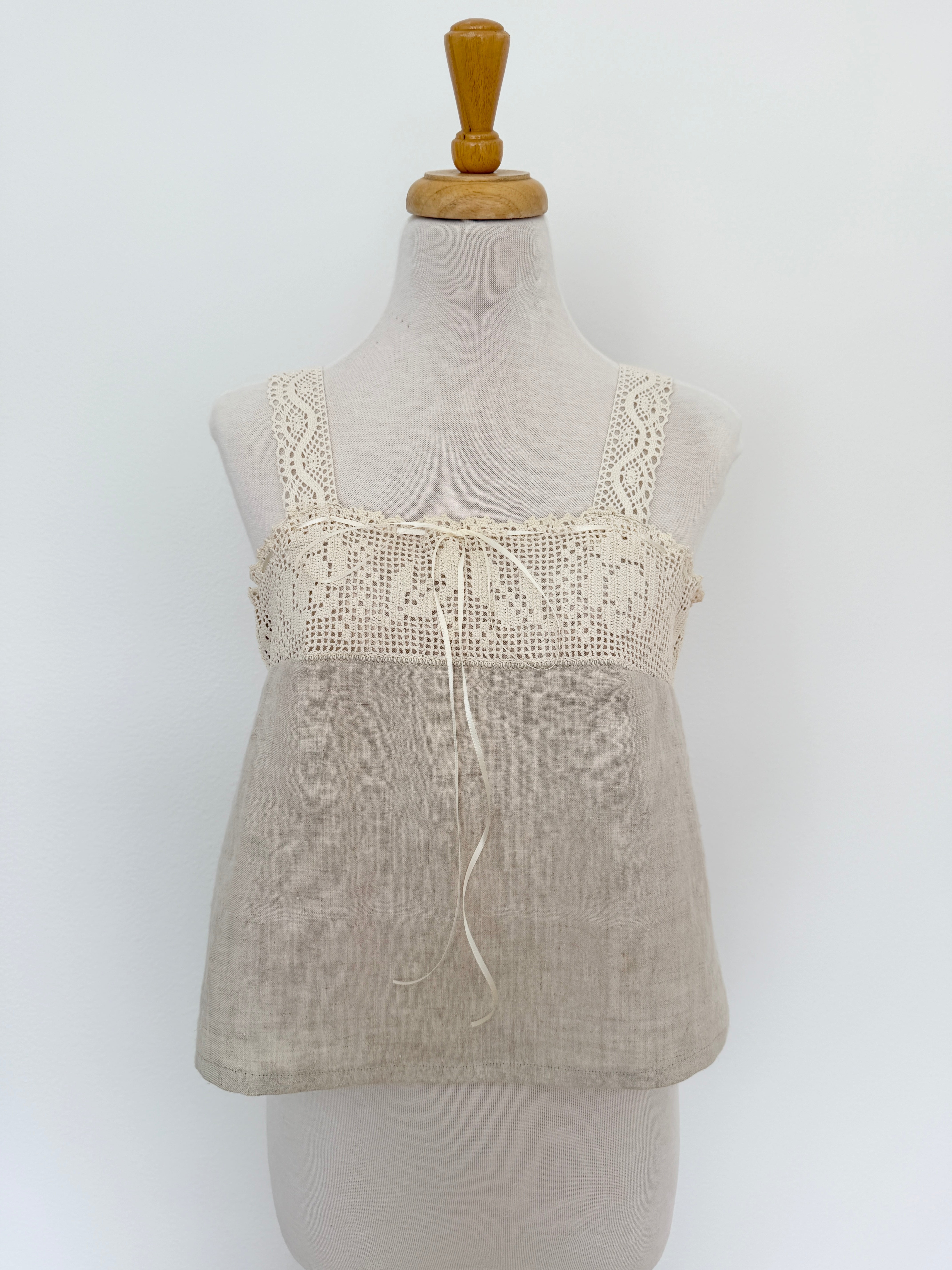 Delila Top