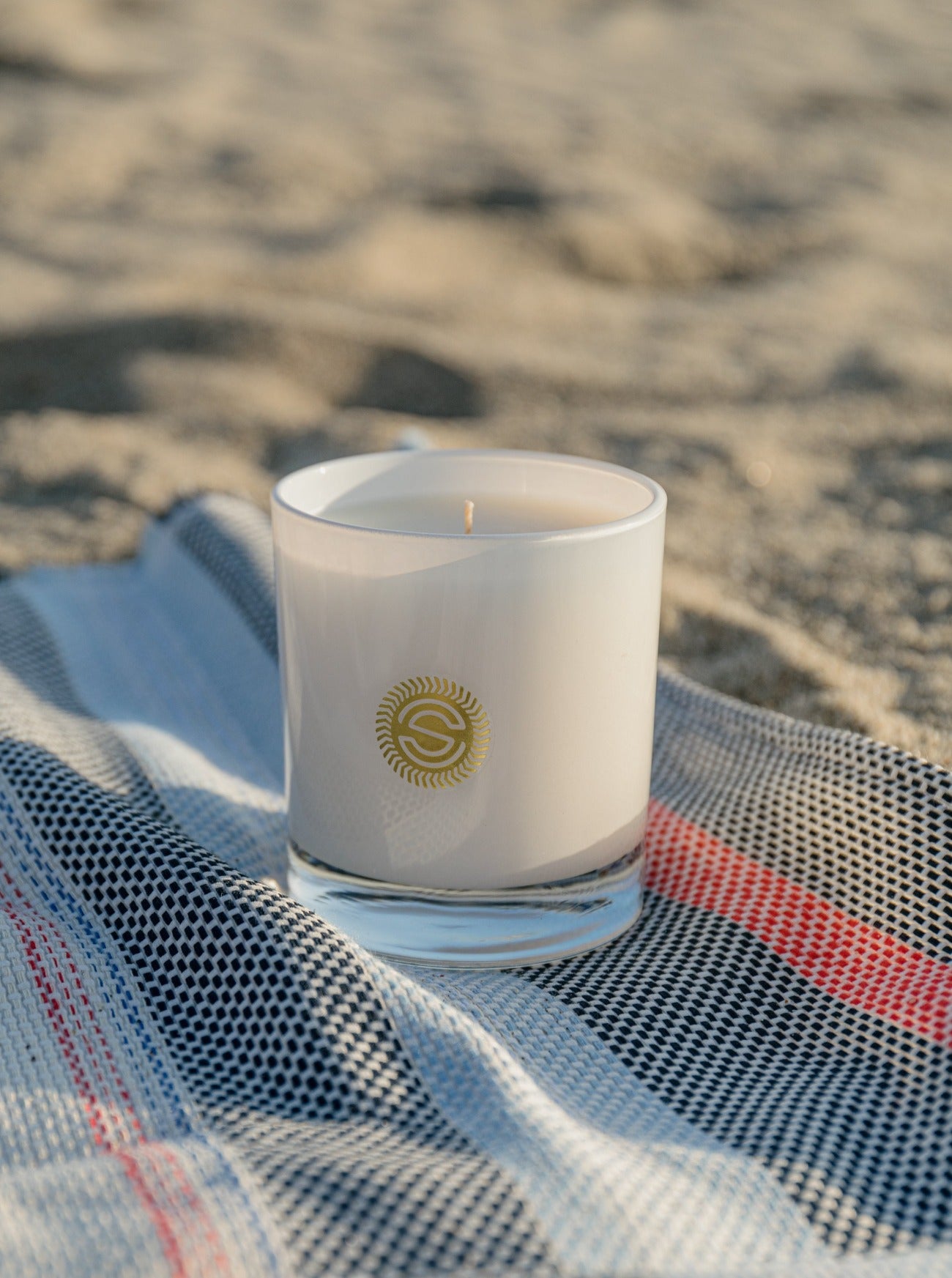 bungalow soy coconut beach candle